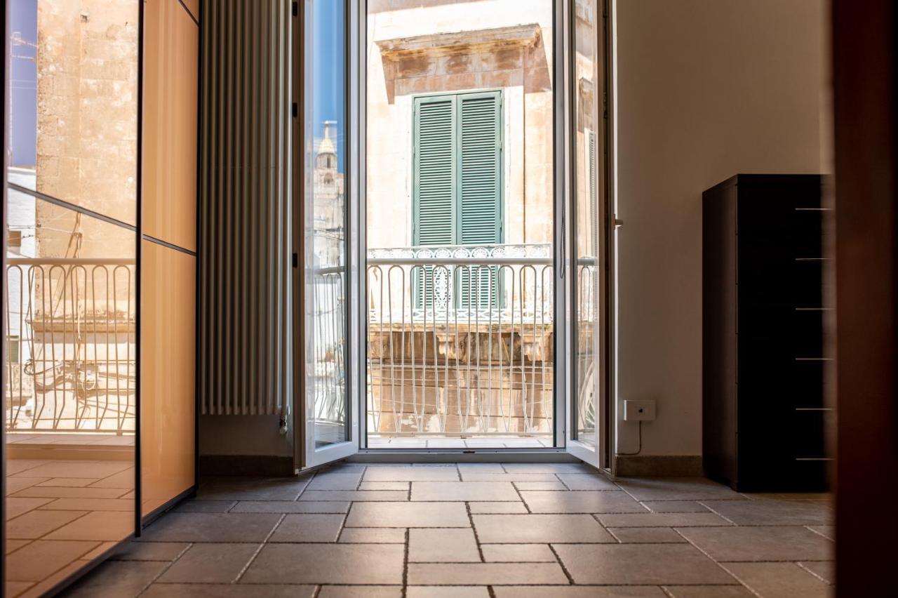 Vista Piazza Home & Solarium By Raro Villas 奥斯图尼 外观 照片
